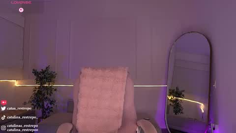 vanessa sexxy online show from 12-14-25, 01:11