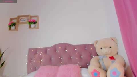 vanessa online show from 11-29-25, 11:35