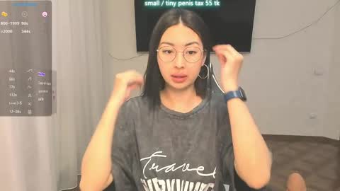Snapshot of vanessa_sxy chatting on 05-18-26, 04:57 Vanessa online show from 05-18-26, 04:57