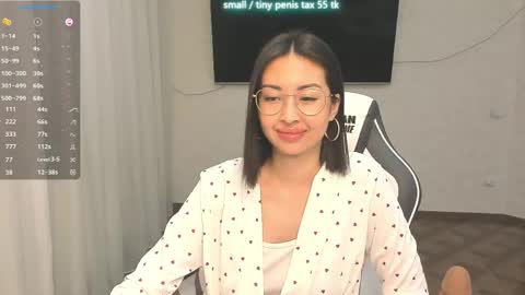 Snapshot of vanessa_sxy chatting on 05-23-26, 05:17 Vanessa online show from 05-23-26, 05:17