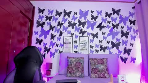 Snapshot of vanessaa_sexygirl chatting on 02-12-25, 12:22 Vanessa online show from 02-12-25, 12:22