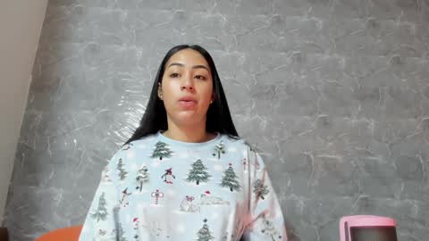 Snapshot of vanessaadol chatting on 02-06-25, 10:15 vanessaadol online show from 02-06-25, 10:15