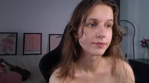 vanessa online show from 07-04-26, 08:37