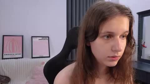 vanessa online show from 07-05-26, 10:39
