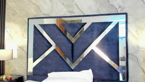 Vanessa Hard online show from 01-05-26, 08:12