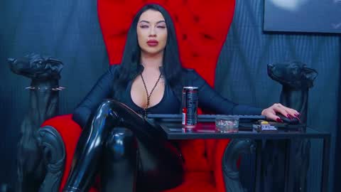 Miss Vanessa online show from 02-04-25, 10:13