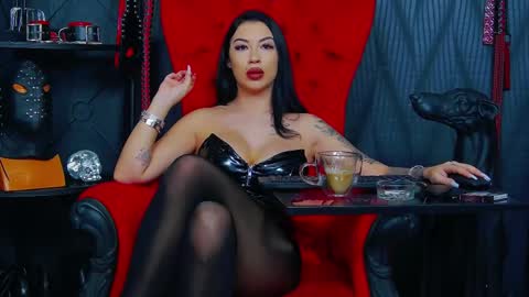 Miss Vanessa online show from 02-17-25, 01:21