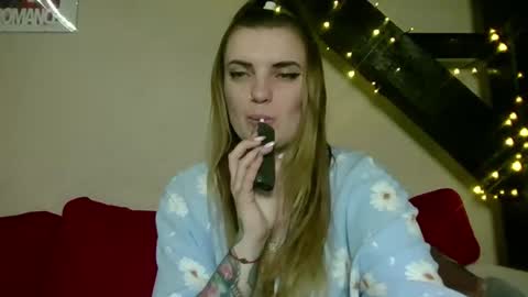 Vanessa online show from 02-01-26, 05:11