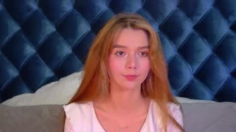 VanessaVienne online show from 02-27-26, 04:07
