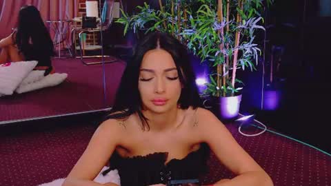 Vanessa online show from 06-19-26, 01:37