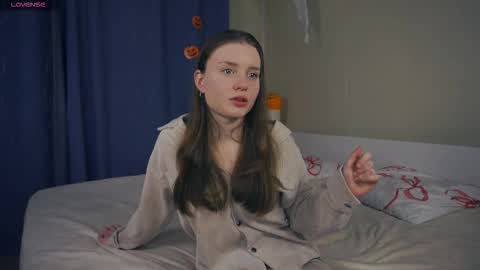 Luna online show from 11-13-25, 07:13