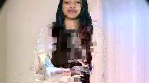 Snapshot of vanih27 chatting on 05-16-26, 06:43 vanih27 online show from 05-16-26, 06:43