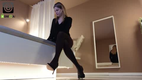 Laura online show from 01-07-26, 08:33