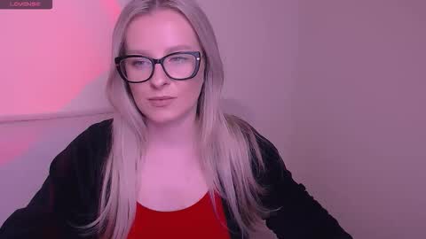 Mia online show from 11-15-25, 08:00