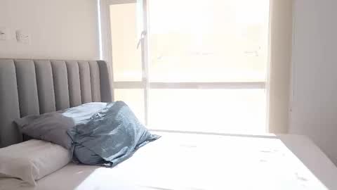 Elizabeth online show from 01-17-26, 08:01