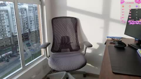 Elizabeth online show from 04-18-26, 10:21