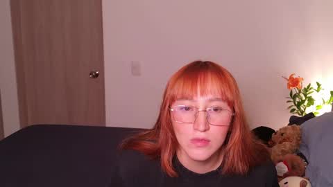 Elizabeth online show from 05-30-26, 01:14