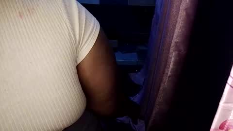 Snapshot of vannah_bae chatting on 02-07-25, 07:06 vannah_bae online show from 02-07-25, 07:06