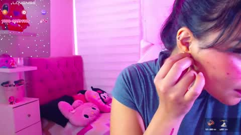 Snapshot of vannessa_shy chatting on 12-06-24, 07:34 Vanesa online show from 12-06-24, 07:34