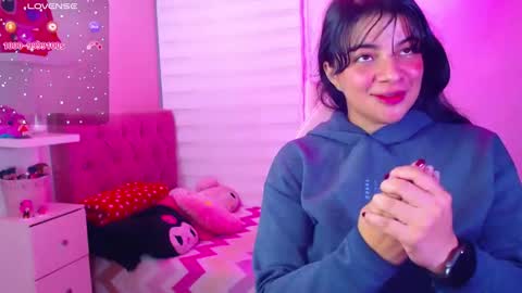 Snapshot of vannessa_shy chatting on 12-13-24, 10:34 Vanesa online show from 12-13-24, 10:34