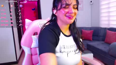 Snapshot of vannessa_shy chatting on 01-24-25, 10:30 Vanesa online show from 01-24-25, 10:30