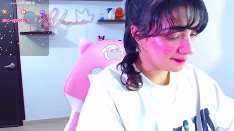 Snapshot of vannessa_shy chatting on 02-24-25, 10:47 Vanesa online show from 02-24-25, 10:47