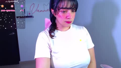 Snapshot of vannessa_shy chatting on 03-11-25, 01:05 Vanesa online show from 03-11-25, 01:05
