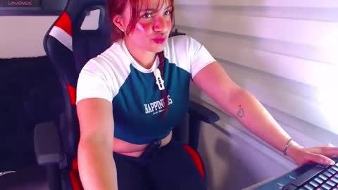 Vanesa online show from 04-09-26, 01:05