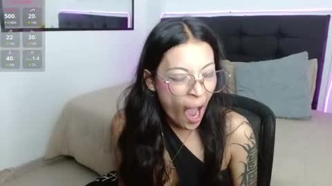 Snapshot of vannesweet_ chatting on 07-13-26, 09:06 vane online show from 07-13-26, 09:06
