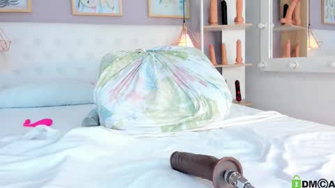 vannia smith  online show from 02-25-26, 01:10