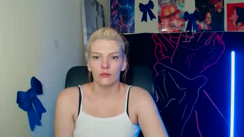 Vanessa online show from 04-11-26, 06:45