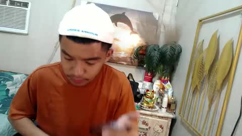 Snapshot of vanxxx2005 chatting on 02-23-25, 08:55 vanxxx2005 online show from 02-23-25, 08:55