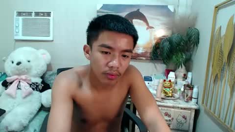 Snapshot of vanxxx2005 chatting on 03-03-25, 07:49 vanxxx2005 online show from 03-03-25, 07:49