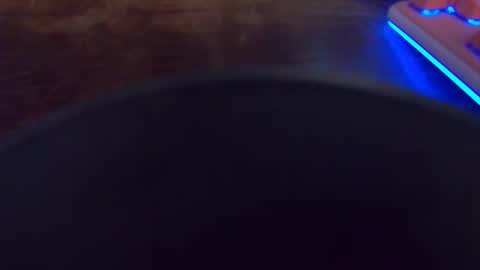 Snapshot of vanya101 chatting on 01-13-25, 06:38 Vanya Gold online show from 01-13-25, 06:38