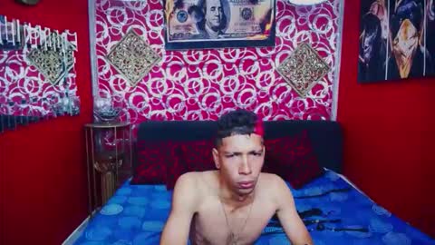 Snapshot of varonaesteban7 chatting on 04-22-26, 02:40 Esteban online show from 04-22-26, 02:40