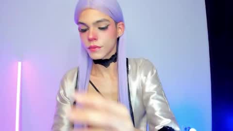  Varya Ferreira - independent model  online show from 01-16-26, 10:41