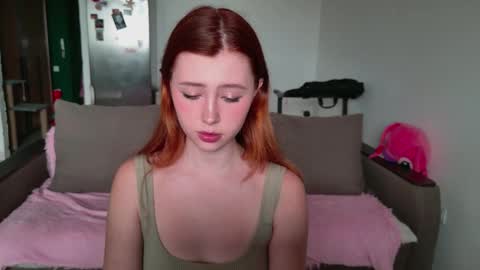 Snapshot of vasilisa_lik chatting on 09-14-25, 07:40 Vasilisa lik online show from 09-14-25, 07:40