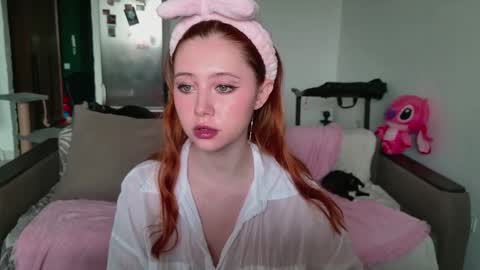 Snapshot of vasilisa_lik chatting on 09-20-25, 04:13 Vasilisa lik online show from 09-20-25, 04:13