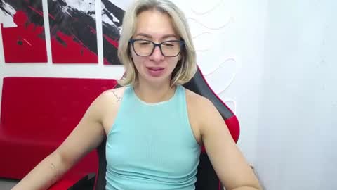 Snapshot of vasilisasii chatting on 07-25-26, 06:55 Vasilisa online show from 07-25-26, 06:55