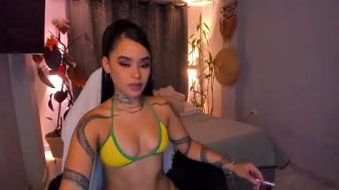 Snapshot of vayolett_bass chatting on 07-23-26, 10:35 Vayolett Bass online show from 07-23-26, 10:35