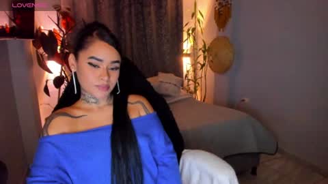 Snapshot of vayolett_bass chatting on 07-27-26, 09:49 Vayolett Bass online show from 07-27-26, 09:49