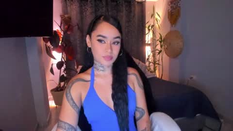 Snapshot of vayolett_bass chatting on 07-28-26, 05:03 Vayolett Bass online show from 07-28-26, 05:03