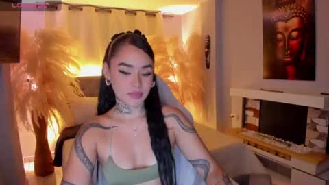 Snapshot of vayolett_bass chatting on 08-05-26, 04:37 Vayolett Bass online show from 08-05-26, 04:37
