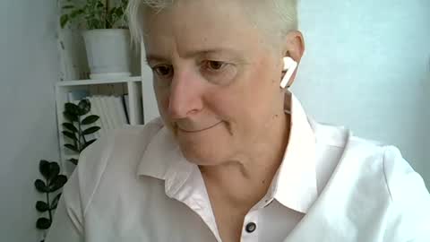 vea_motty online show from 07-24-26, 09:40
