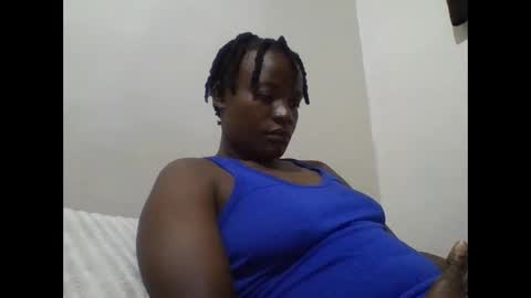 Snapshot of vee_tommy chatting on 05-22-26, 04:19 Vee tommy online show from 05-22-26, 04:19