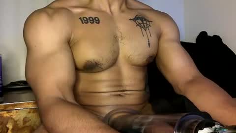 Snapshot of vegasluv702 chatting on 10-16-25, 06:25 Vegas Love online show from 10-16-25, 06:25