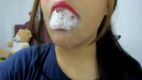 Snapshot of veky_saliva01 chatting on 12-22-24, 01:55 camila online show from 12-22-24, 01:55