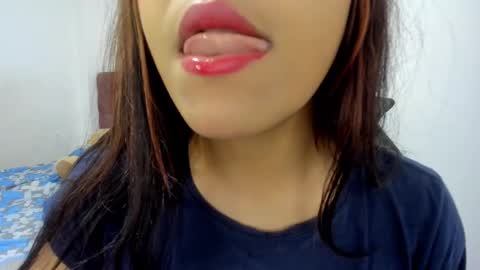 Snapshot of veky_saliva01 chatting on 02-26-25, 10:58 camila online show from 02-26-25, 10:58