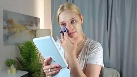 Snapshot of veldaduer chatting on 06-19-26, 03:11 veldaduer online show from 06-19-26, 03:11