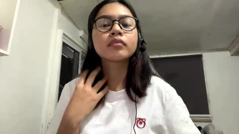 Sophie online show from 06-04-26, 02:56